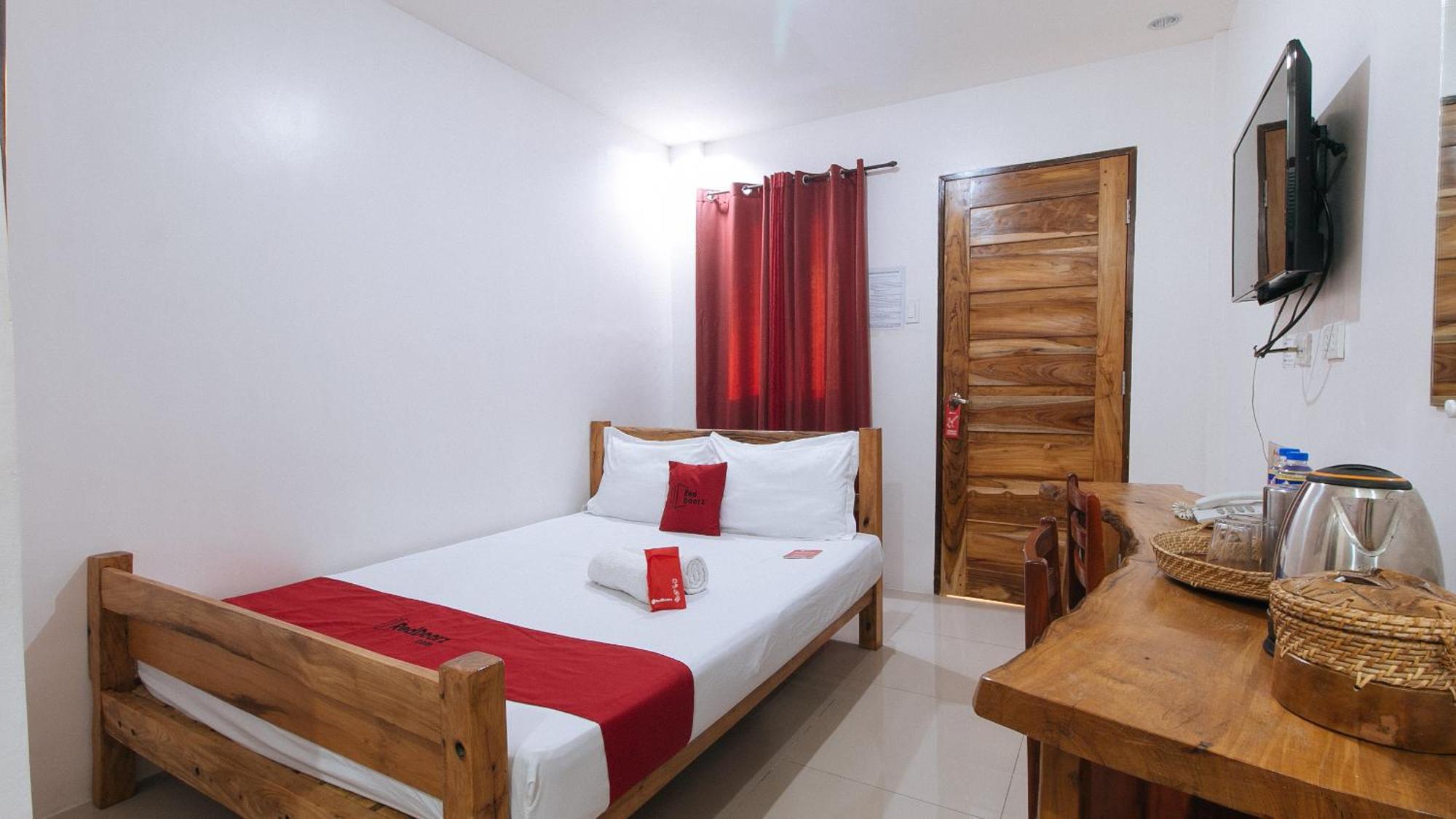 Reddoorz Plus @ Jollydays Hotel Nueva Ecija San Jose  المظهر الخارجي الصورة