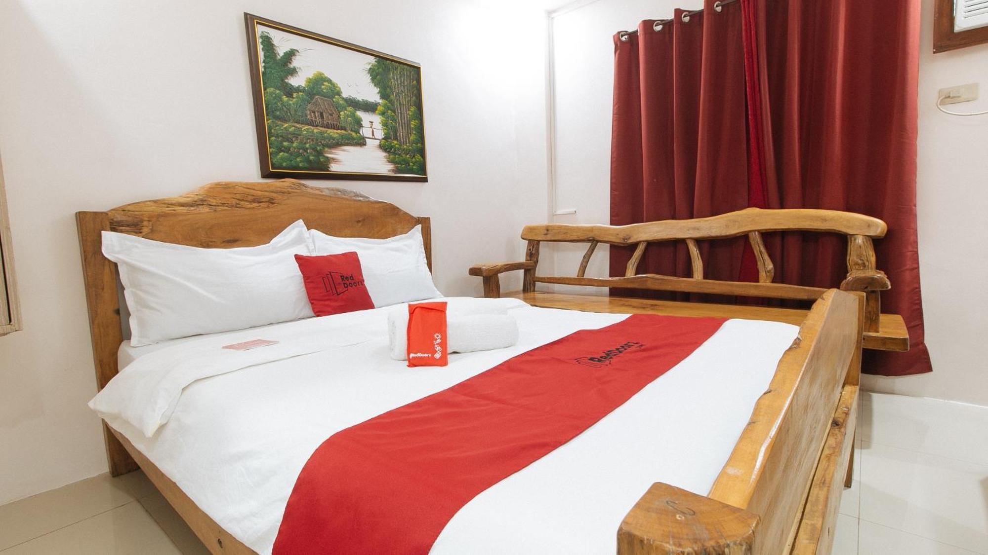 Reddoorz Plus @ Jollydays Hotel Nueva Ecija San Jose  المظهر الخارجي الصورة