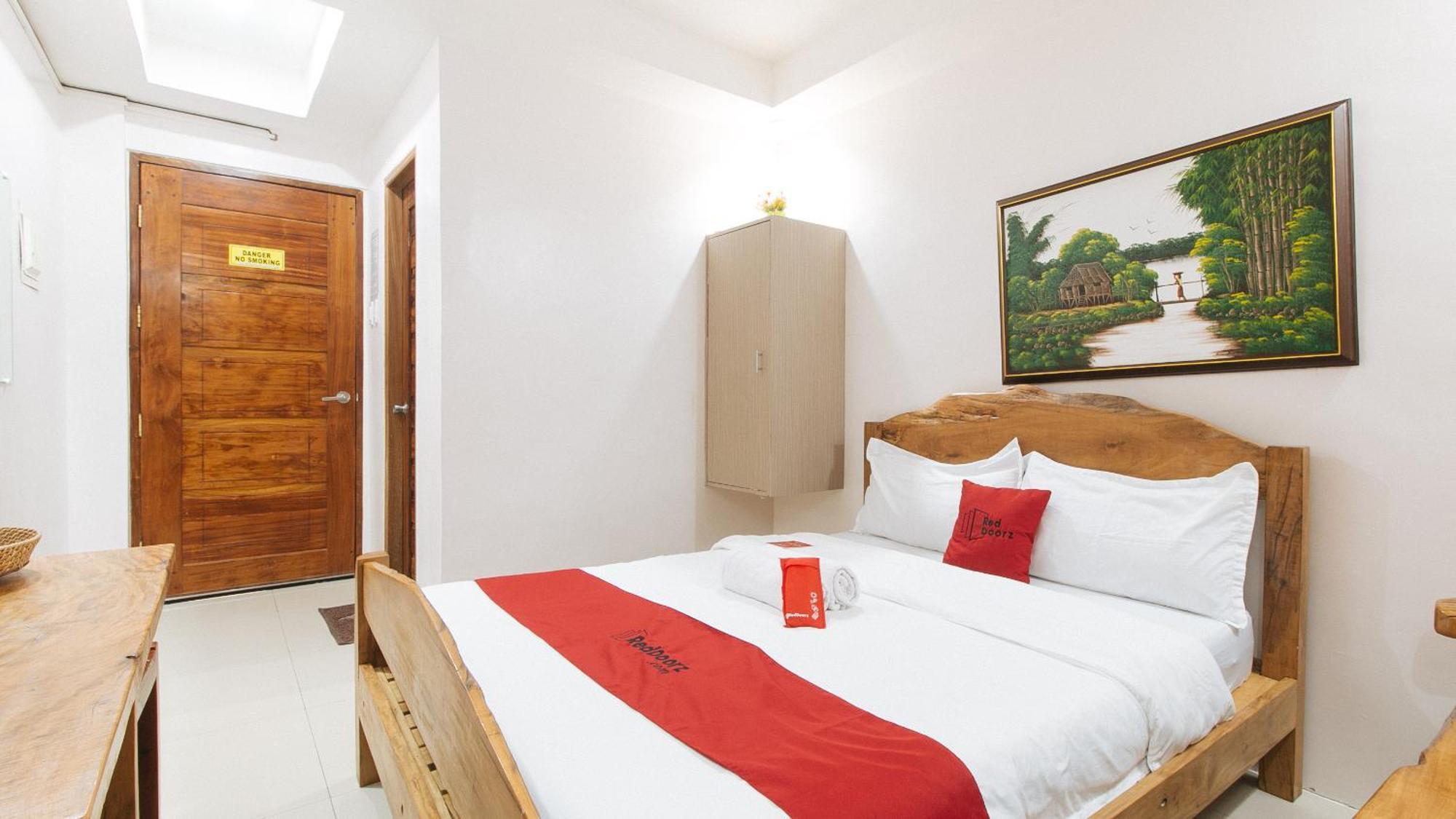 Reddoorz Plus @ Jollydays Hotel Nueva Ecija San Jose  المظهر الخارجي الصورة