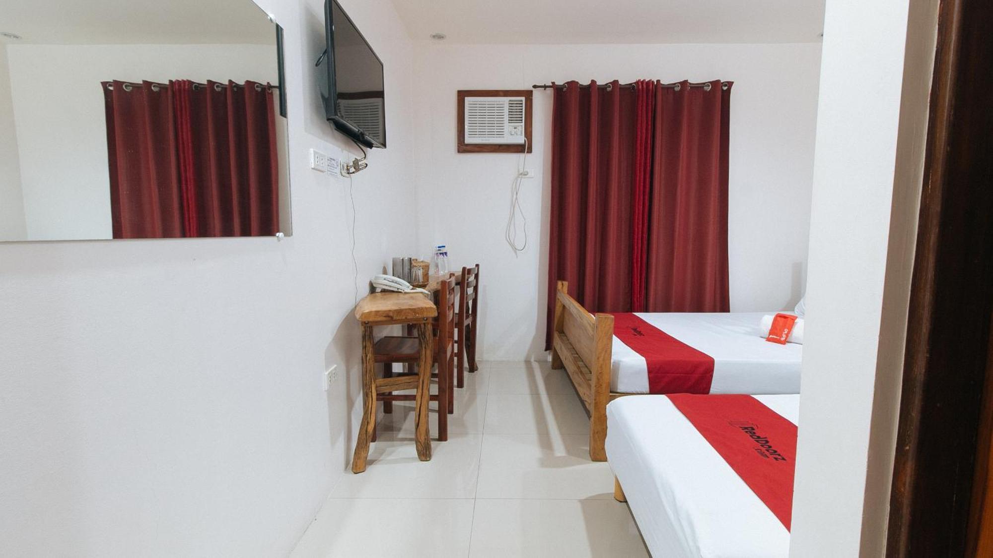 Reddoorz Plus @ Jollydays Hotel Nueva Ecija San Jose  المظهر الخارجي الصورة