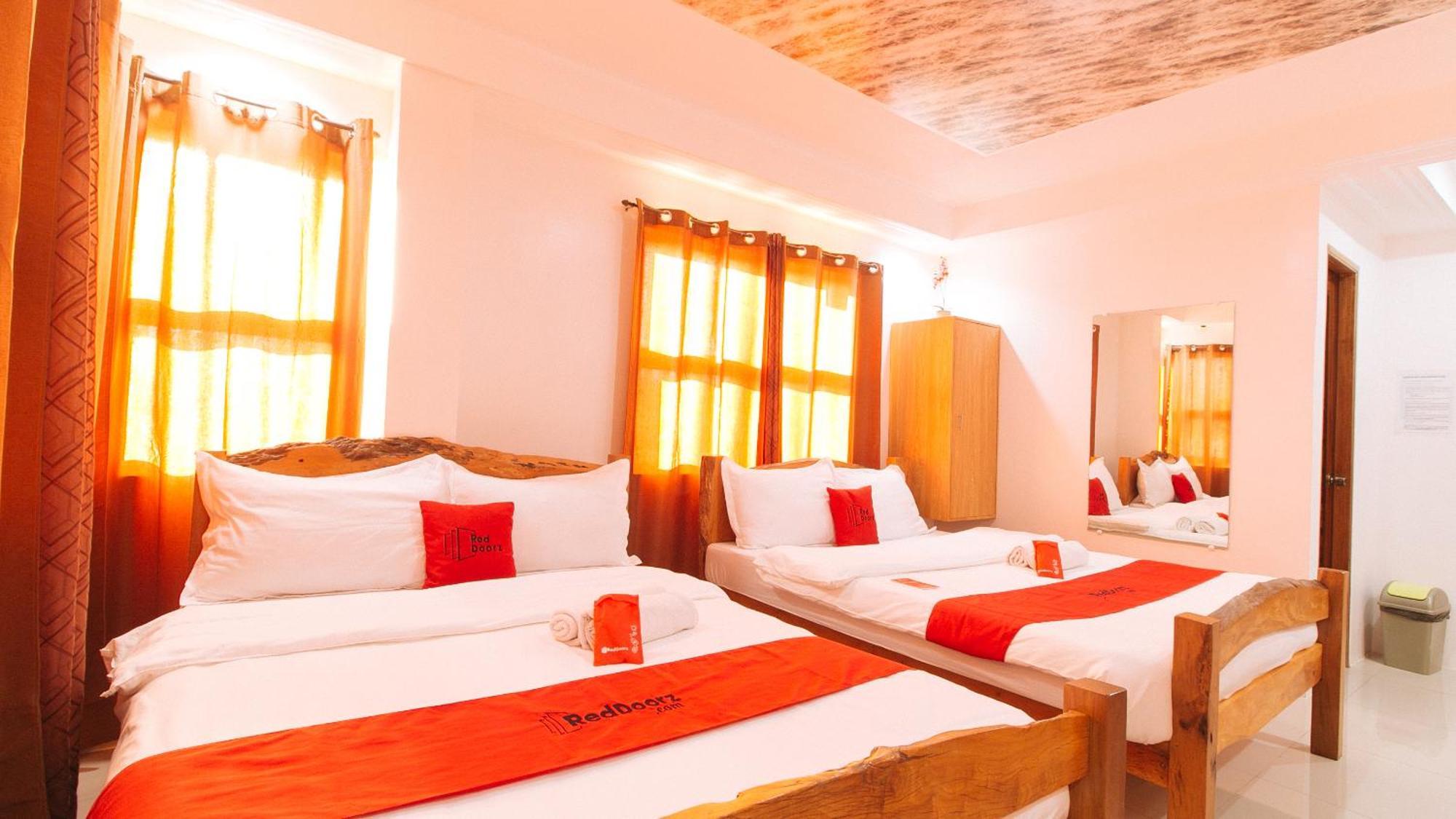 Reddoorz Plus @ Jollydays Hotel Nueva Ecija San Jose  المظهر الخارجي الصورة