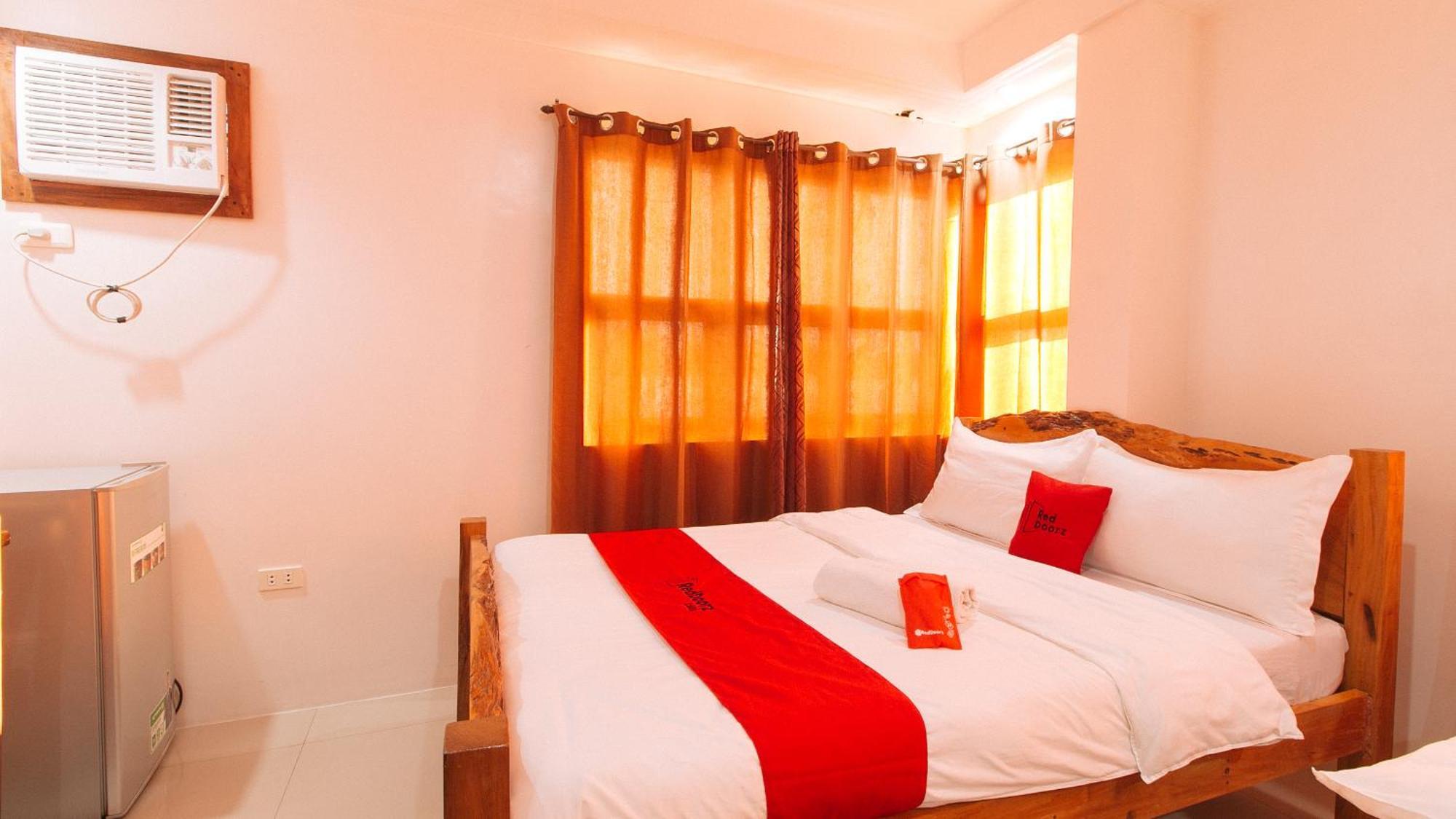 Reddoorz Plus @ Jollydays Hotel Nueva Ecija San Jose  المظهر الخارجي الصورة